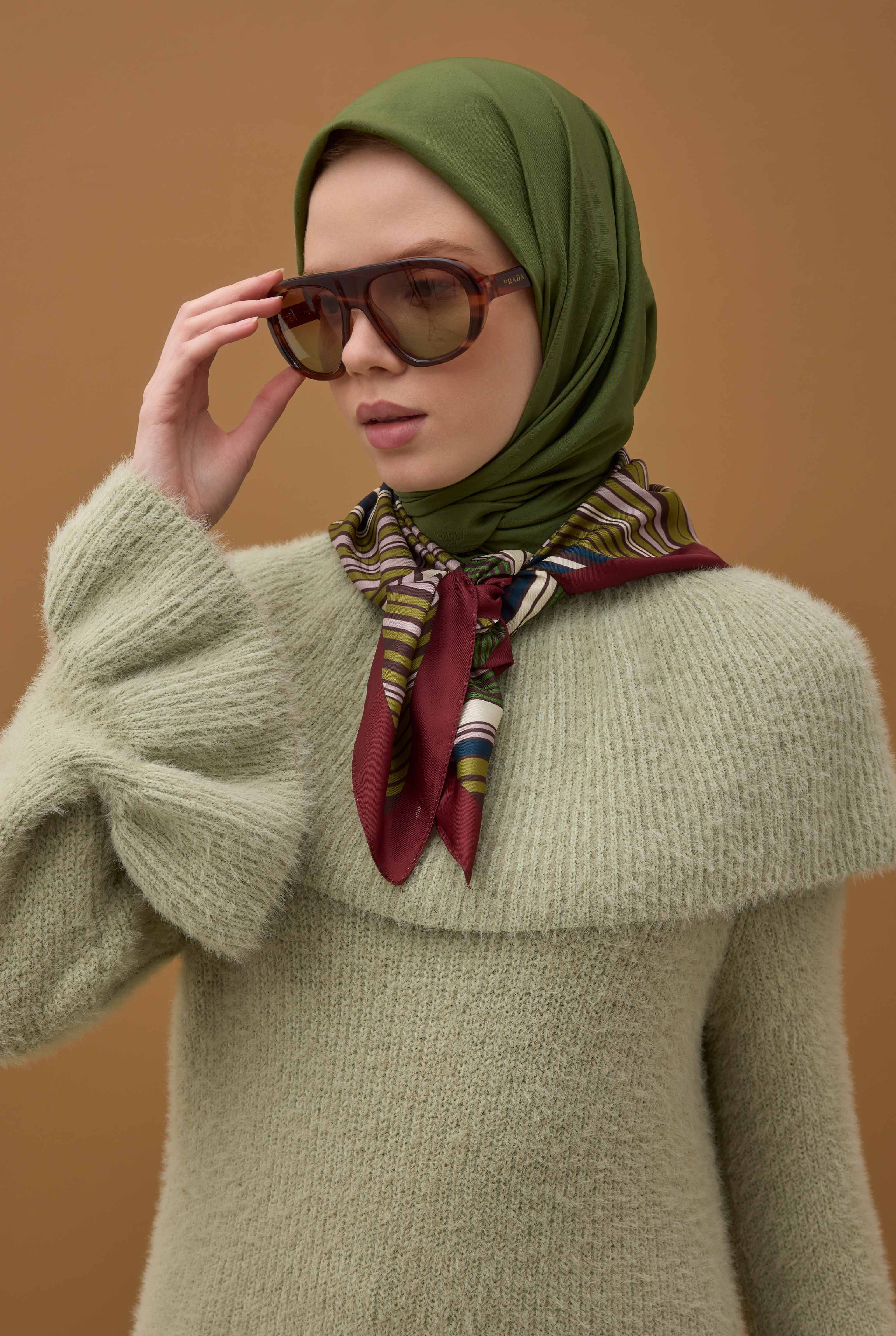 Soft Kraş Eşarp Selvi