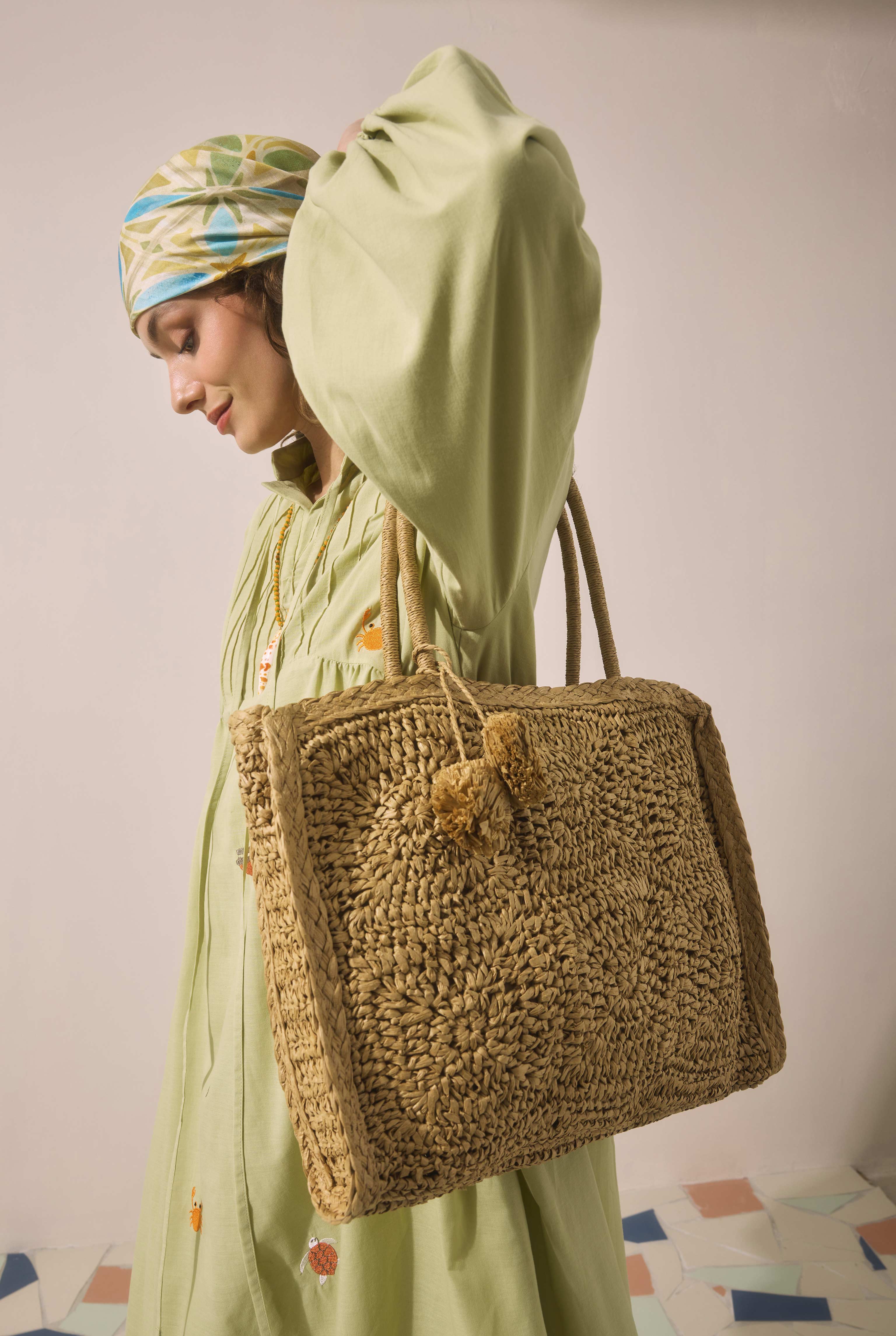 Hasır Charm Detaylı Çanta Camel